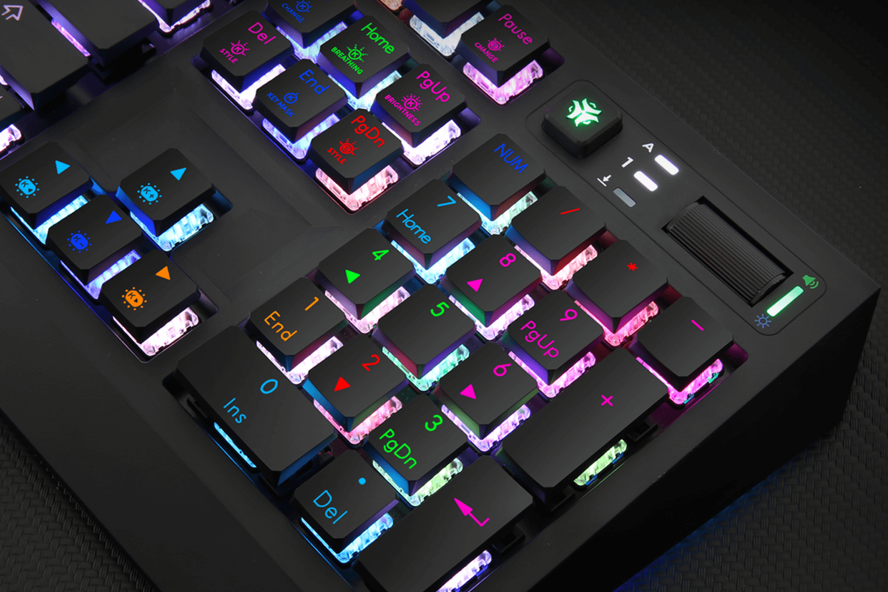 DeathStrike_GK760_USB_Wired_Powerful_Gaming_Keyboard_RGB_Backlight_Control