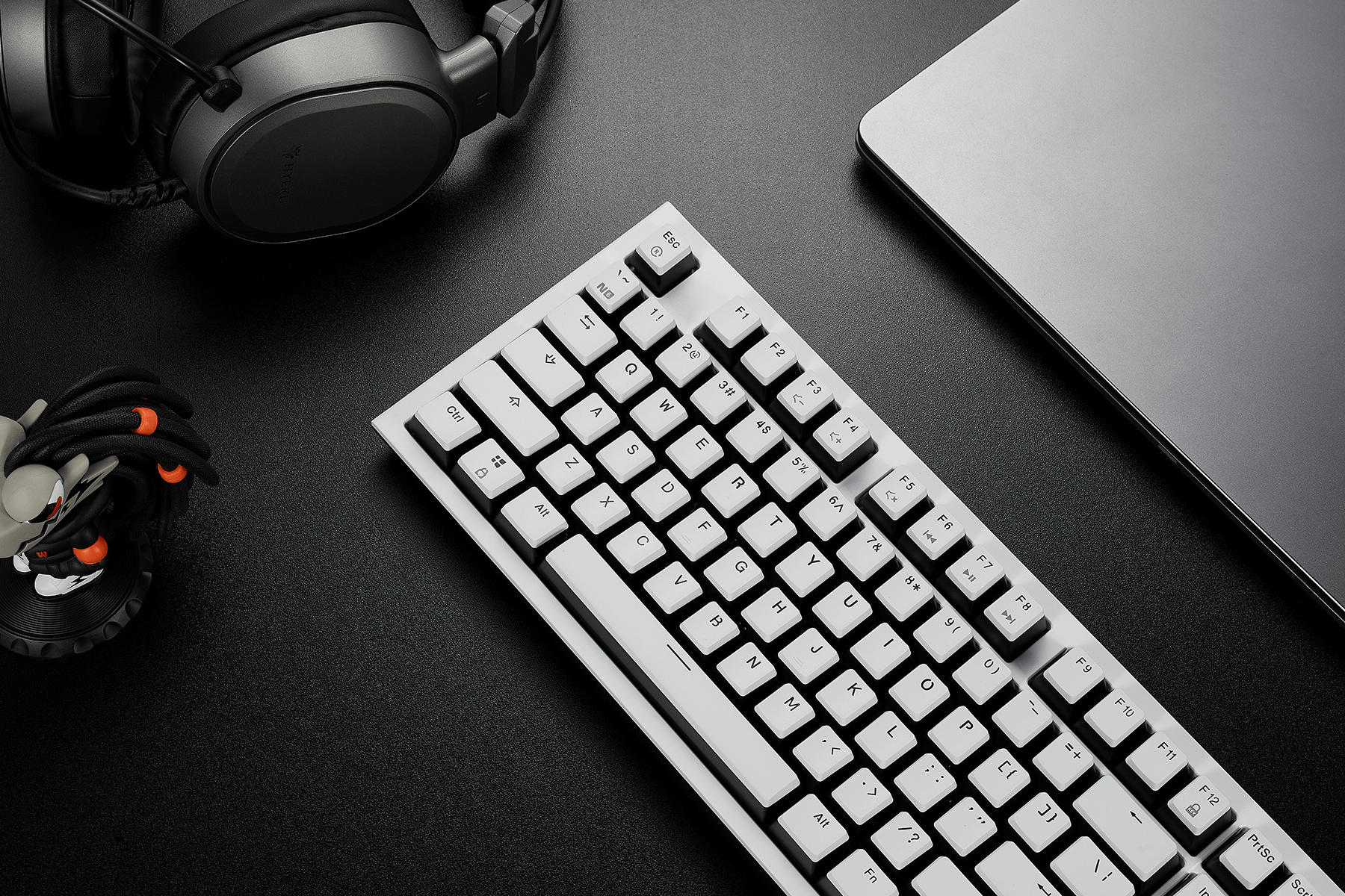 PowerBlade_X5_108-Key_Wireless_Full-Size_Mechanical_Keyboard_Gears