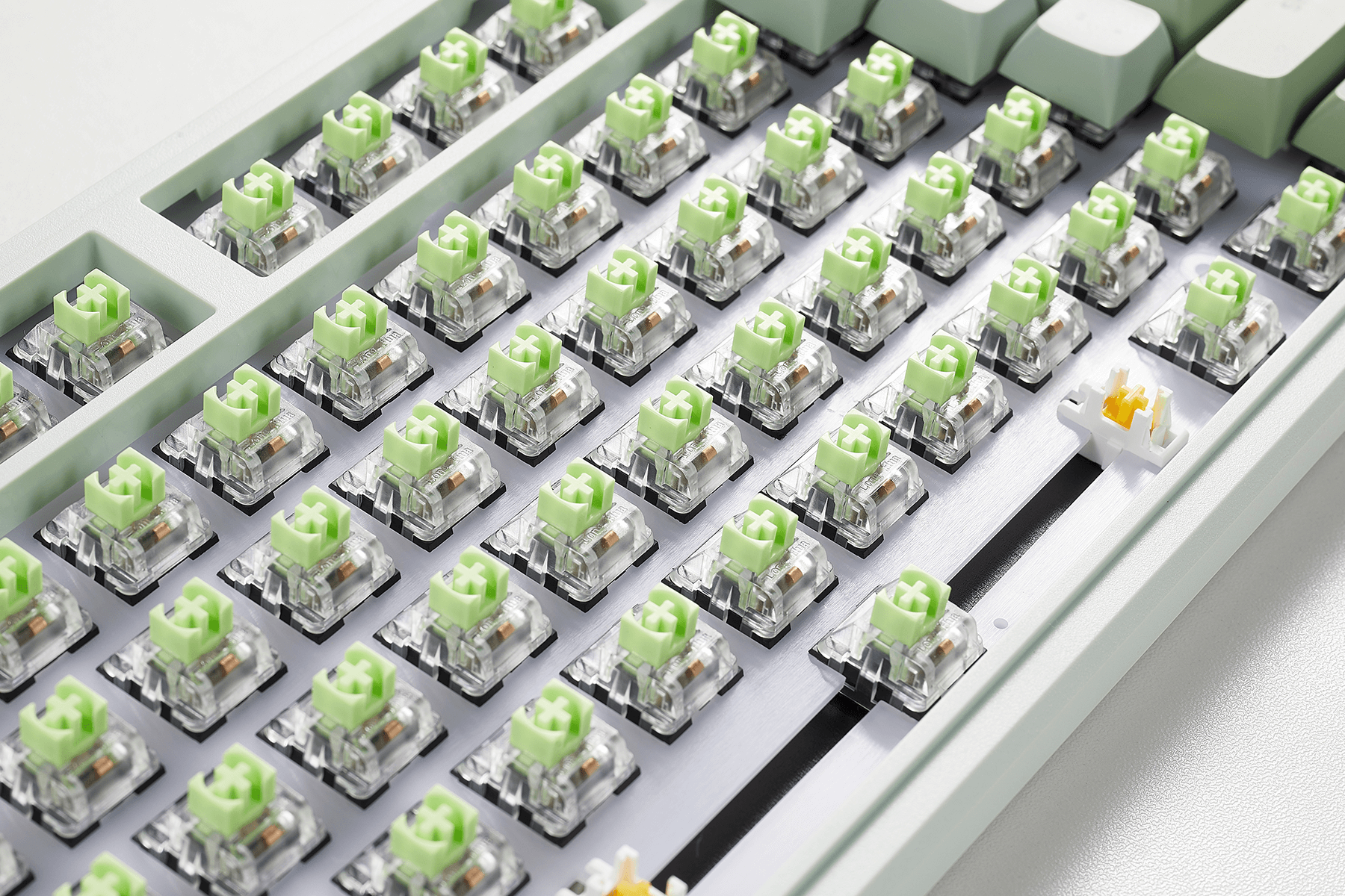 Purple_Rain_M5_Wired_Full_Size_Creamy_Mechanical_Keyboard_Fence_Switches