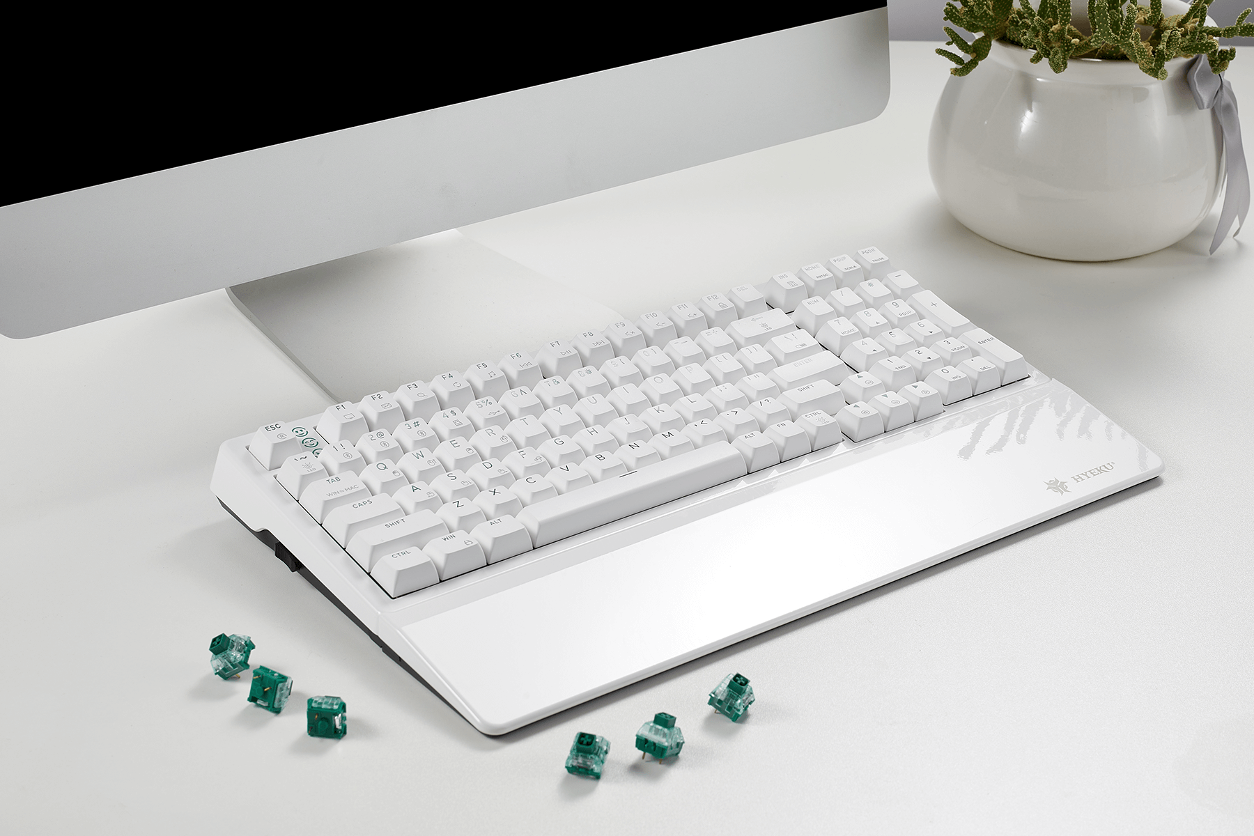 WarpSpeed_E4_Pro_99-Key_RGB_White_Color_Gaming_Keyboard_96_Layout